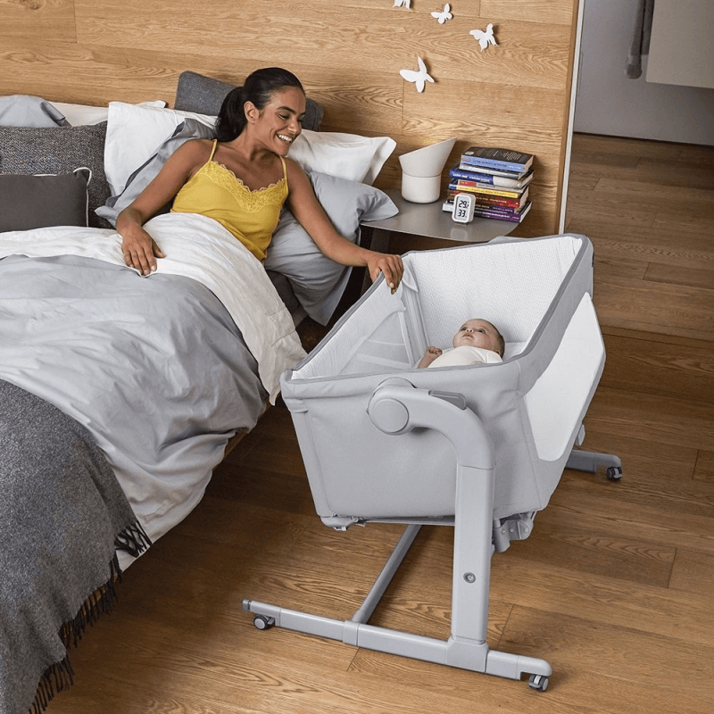 Chicco Next2me Magic Side-Sleeping Crib